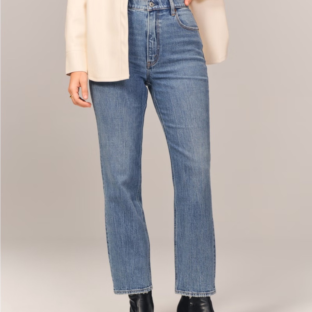 Abercrombie & Fitch The Ankle Straight Ultra High Rise Curve Love Jean Size 8/29